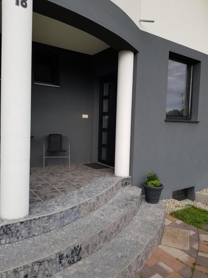 Honfoglalas Apartment Buk Exterior photo
