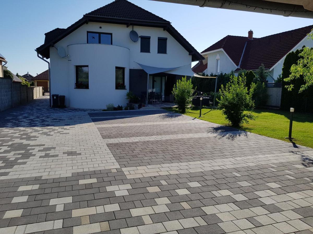 Honfoglalas Apartment Buk Exterior photo