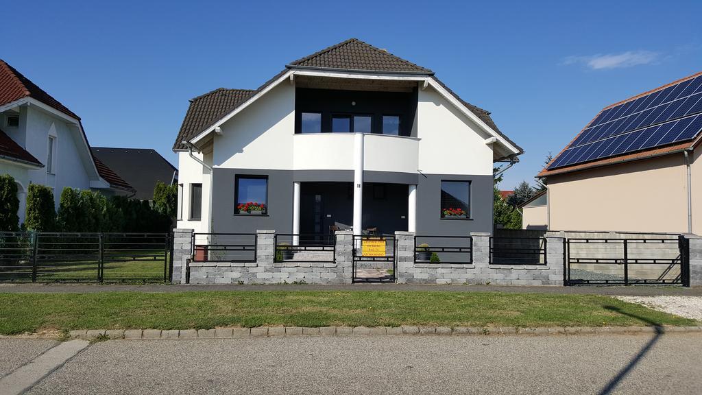 Honfoglalas Apartment Buk Exterior photo